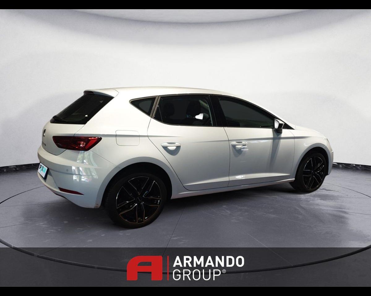 Seat Seat Leon usata, con maniglie esterne in colore carrozzeria