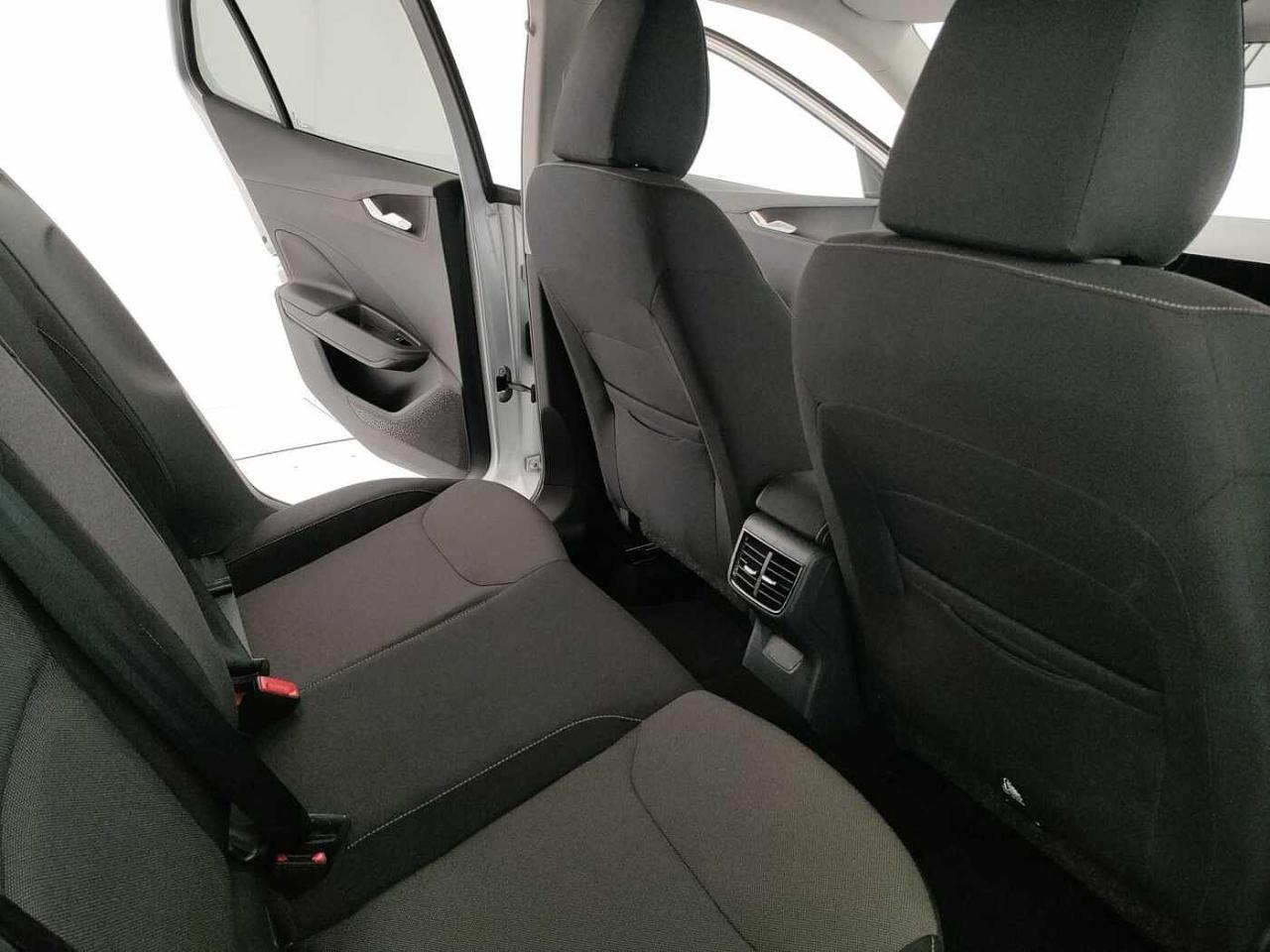 Skoda Skoda Fabia usata, con 2 luci di lettura anteriori (per guidatore e passegero)