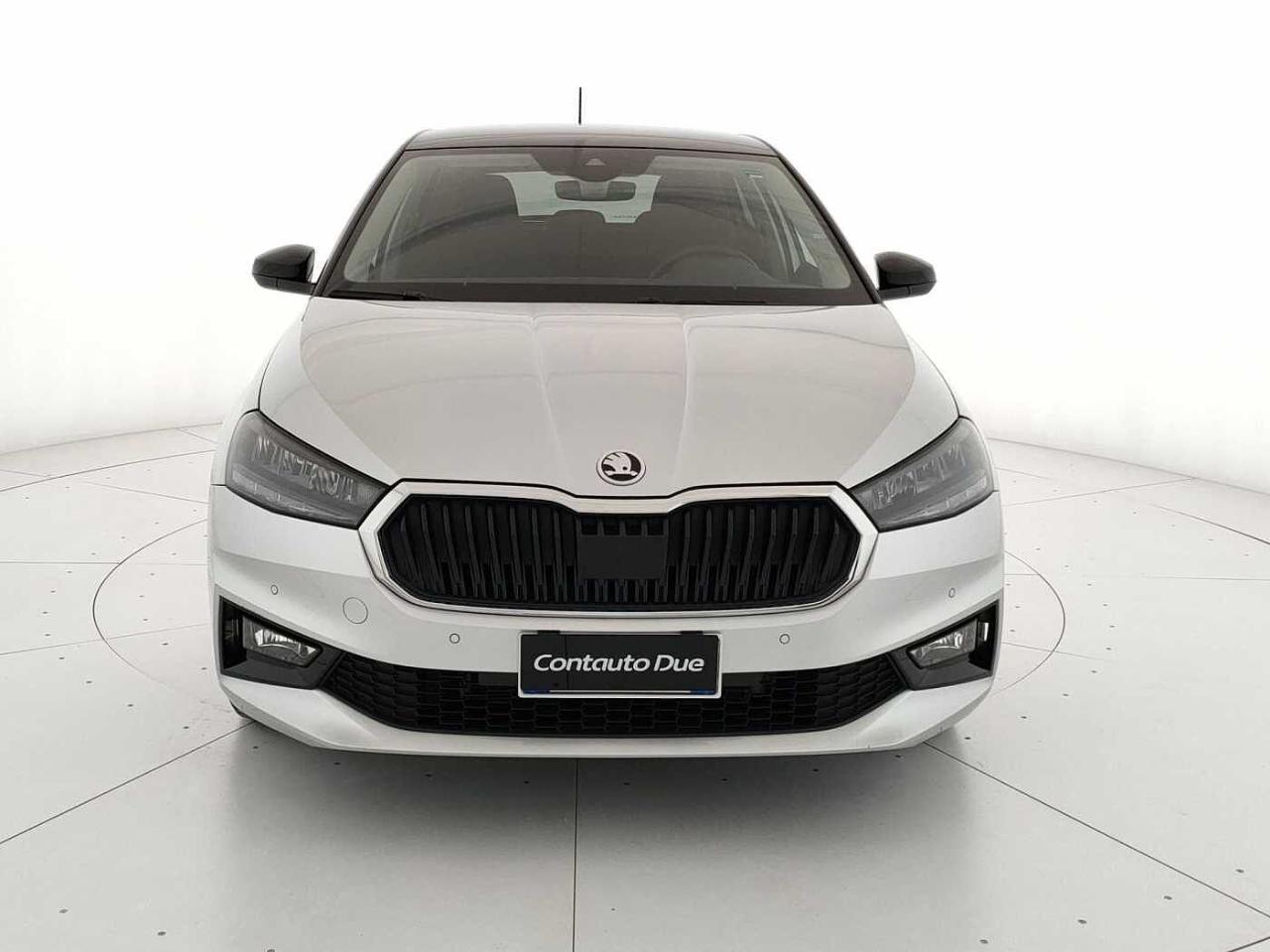 Skoda Skoda Fabia usata, con alette parasole con specchi di cortesia; lato guidatore con fascia portaoggetti