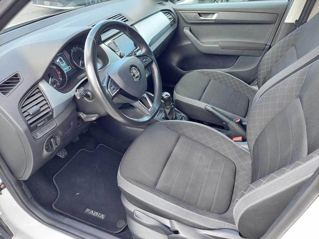 Skoda Skoda Fabia usata, con 4 altoparlanti