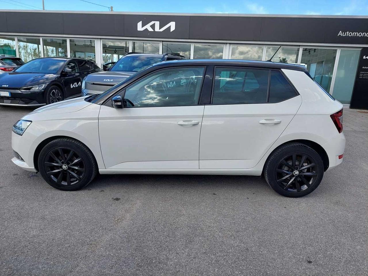 Skoda Skoda Fabia usata, con attivazione dei lampeggiatori in caso di impatto