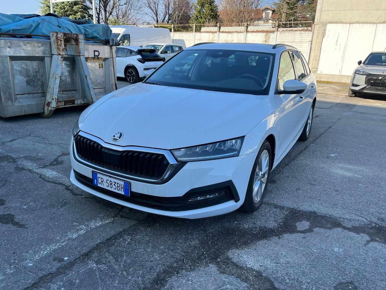 skoda felicia felicia wagon 1.4 tsi plug-in hybrid dsg style usata