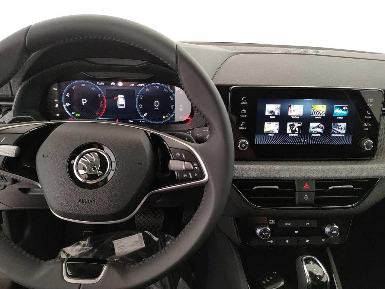 Skoda Skoda Kamiq usata, con Alette parasole con specchio sul lato passeggero ant. ed etichetta airbag sull