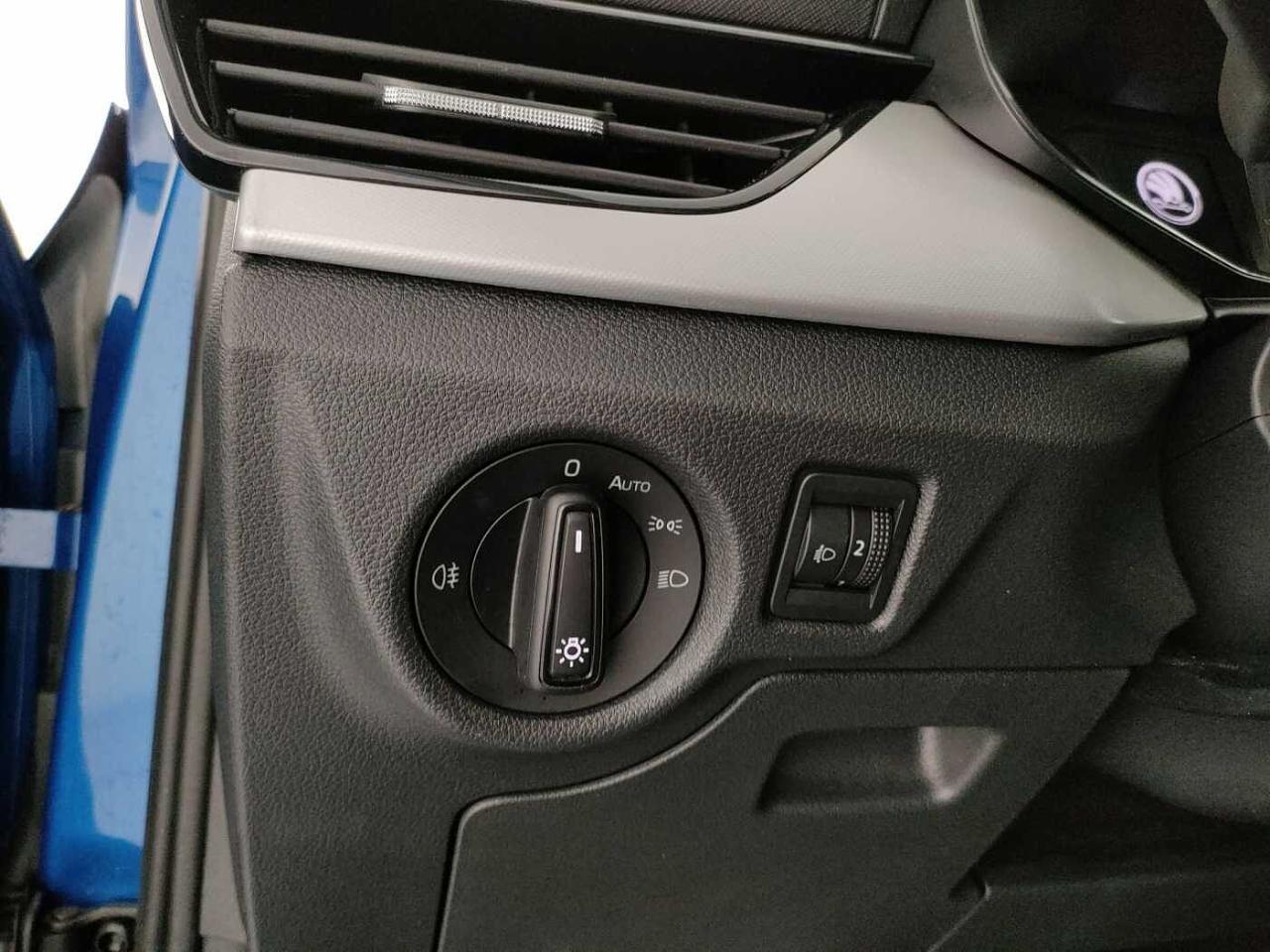 Skoda Skoda Kamiq usata, con apertura automatica della chiusura centralizzata e attivazione luci di emergenza in caso di urto