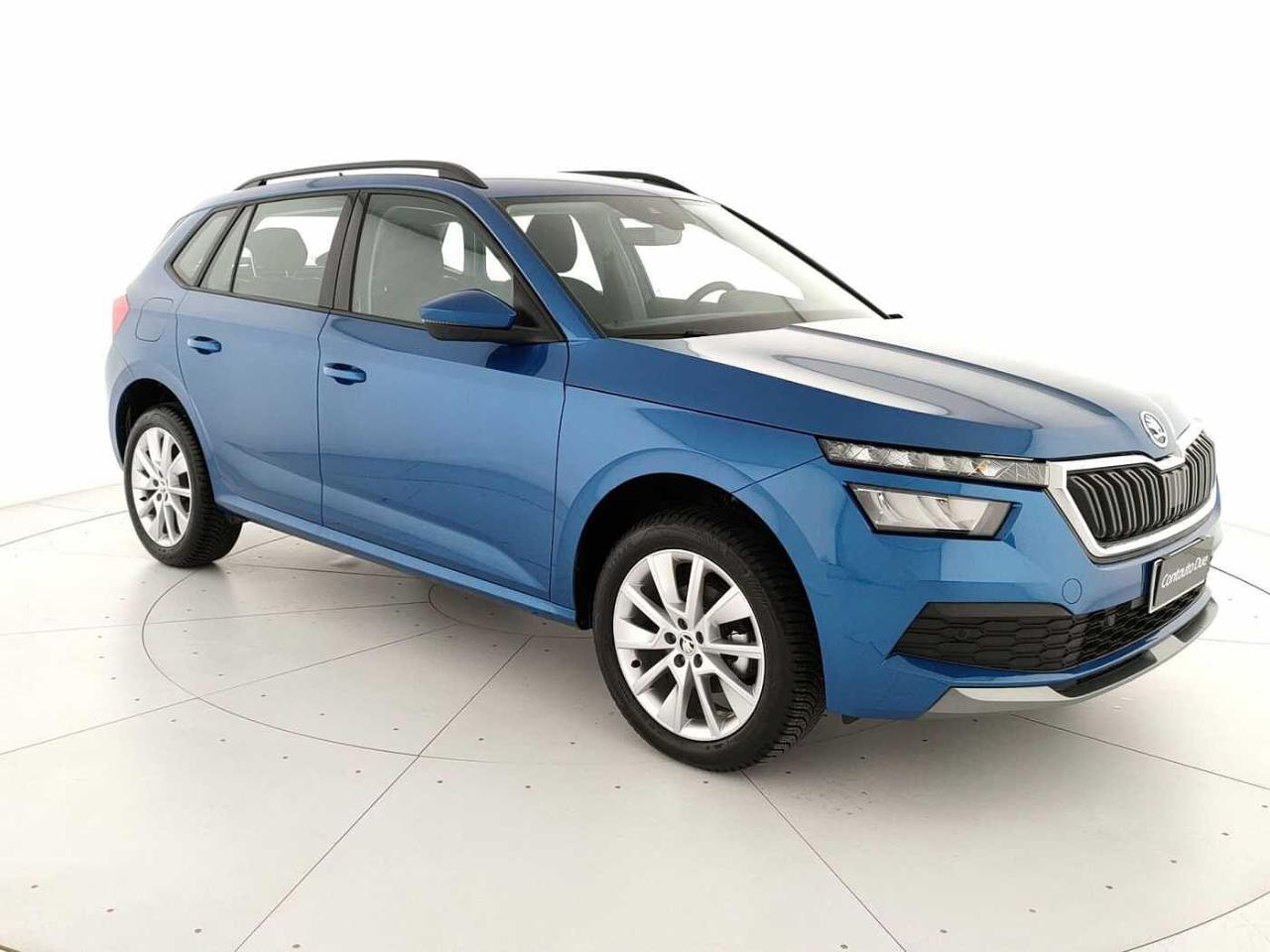 Skoda Skoda Kamiq usata, con cappelliera posteriore asportabile e riponibile dietro lo schienale dei sedili posteriori