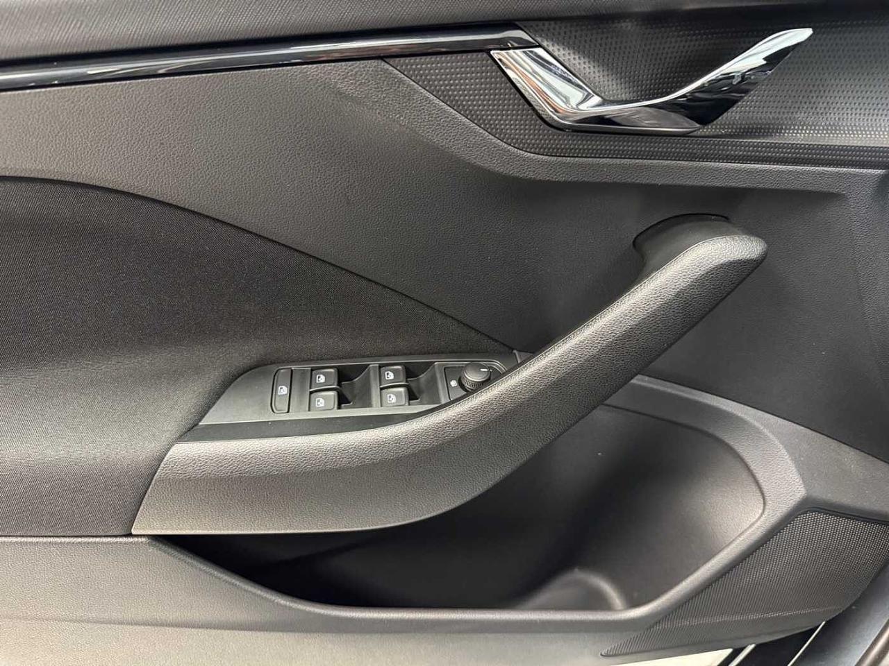 Skoda Skoda Kamiq usata, con bluetooth