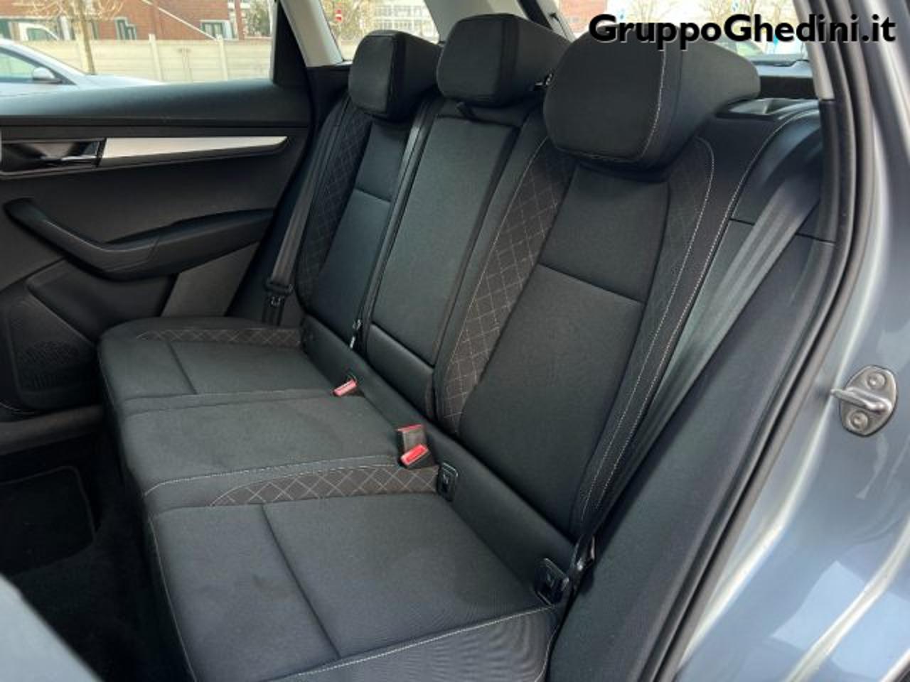 Skoda Skoda Karoq usata, con autoradio
