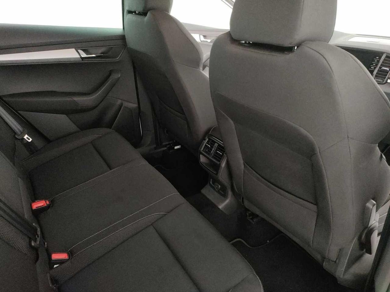 Skoda Skoda Karoq usata, con 4 maniglie ripiegabili sul tetto
