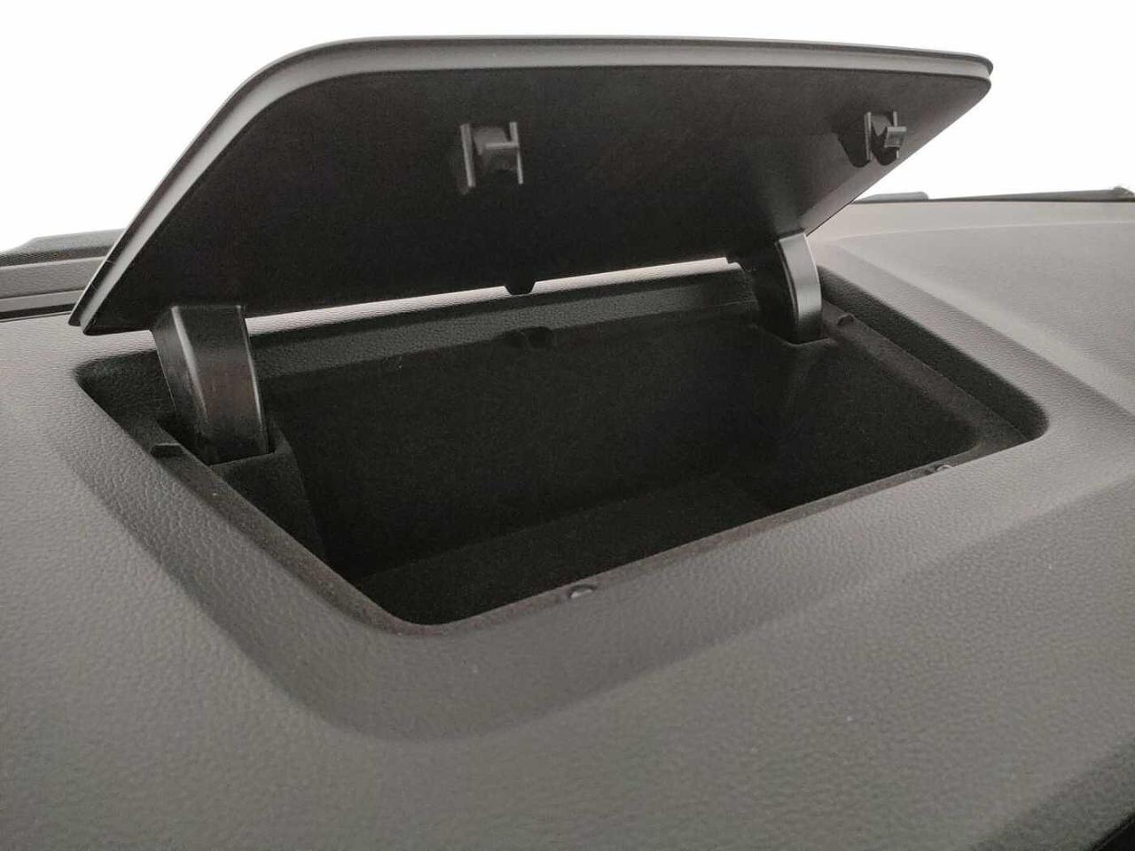 Skoda Skoda Karoq usata, con bracciolo porta oggetti