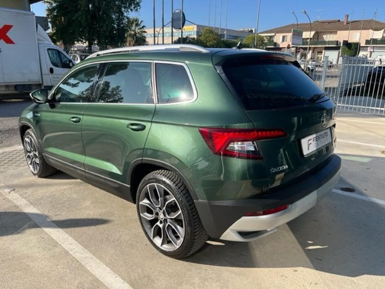 Skoda Skoda Karoq usata, con park distance control