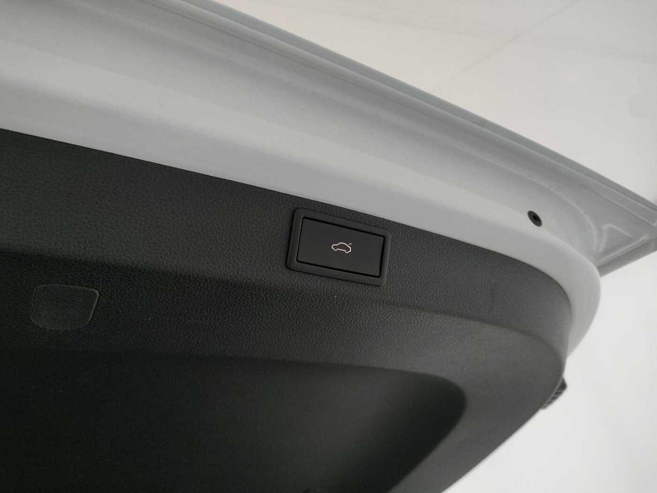 Skoda Skoda Karoq usata, con Caricabatterie di bordo da 11 kW