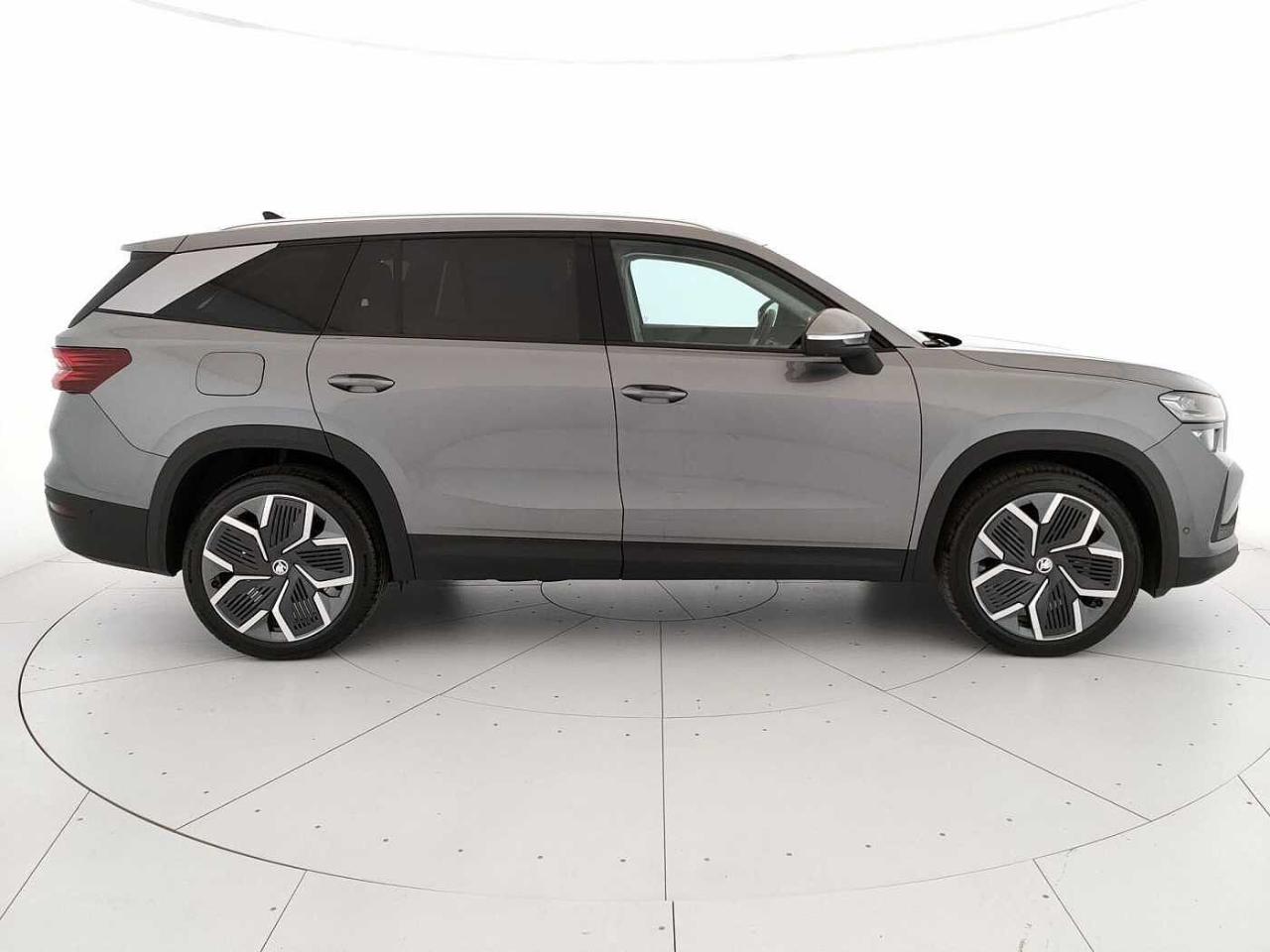 Skoda Skoda Kodiaq usata, con attrezzi di bordo e martinetto