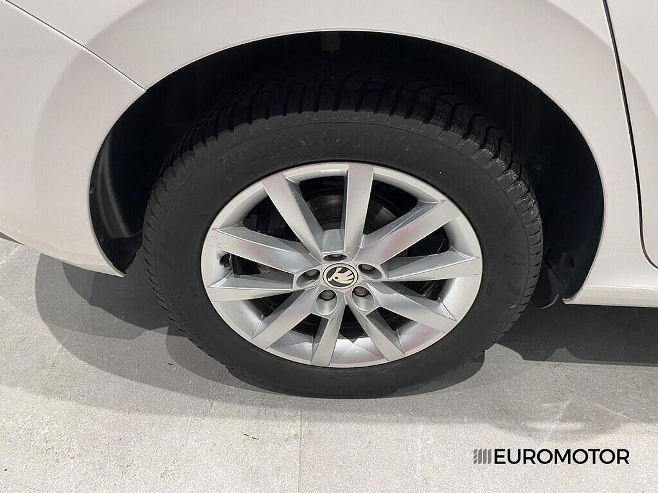 Skoda Skoda Scala usata, con fari fendinebbia