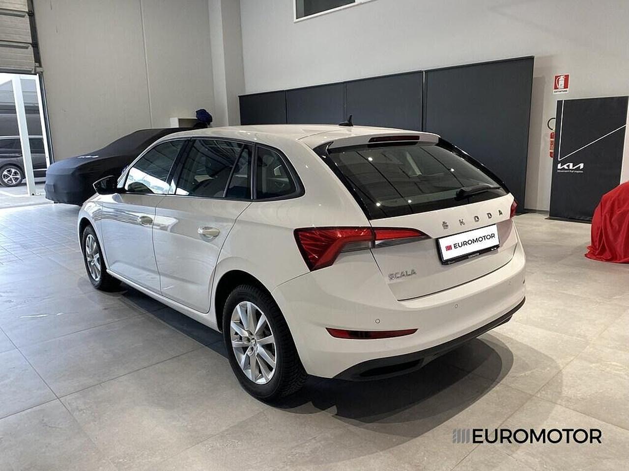 Skoda Skoda Scala usata, con interno black