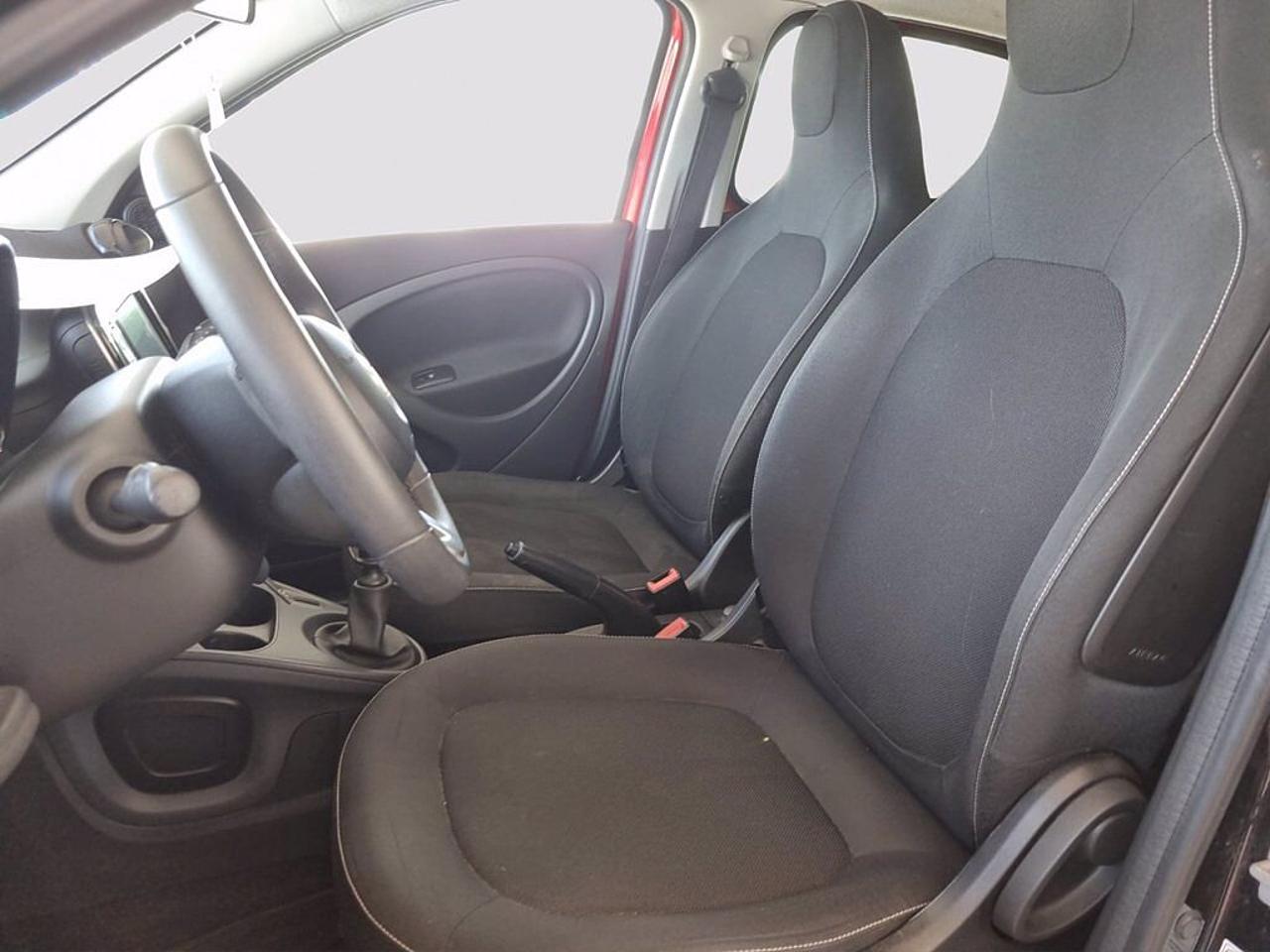 Smart Smart Forfour usata, con Bracciolo centrale posteriore con portabicchiere