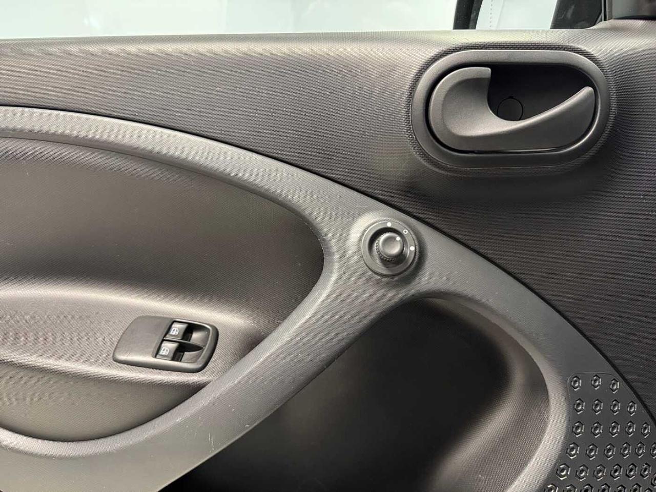 Smart Smart Forfour usata, con luci diurne a led