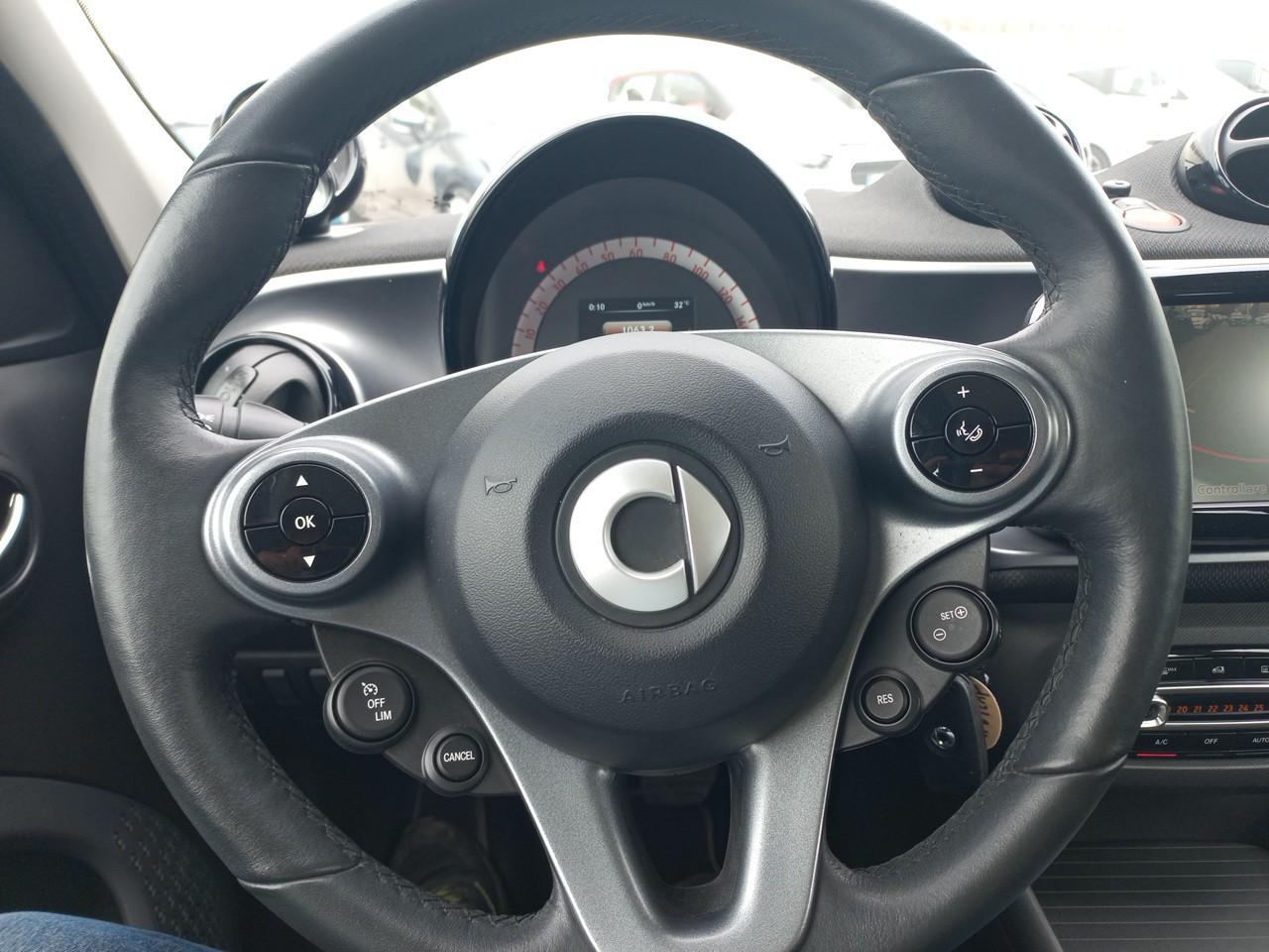 Smart Smart Forfour usata, con airbag laterale anteriore e include protezione testa