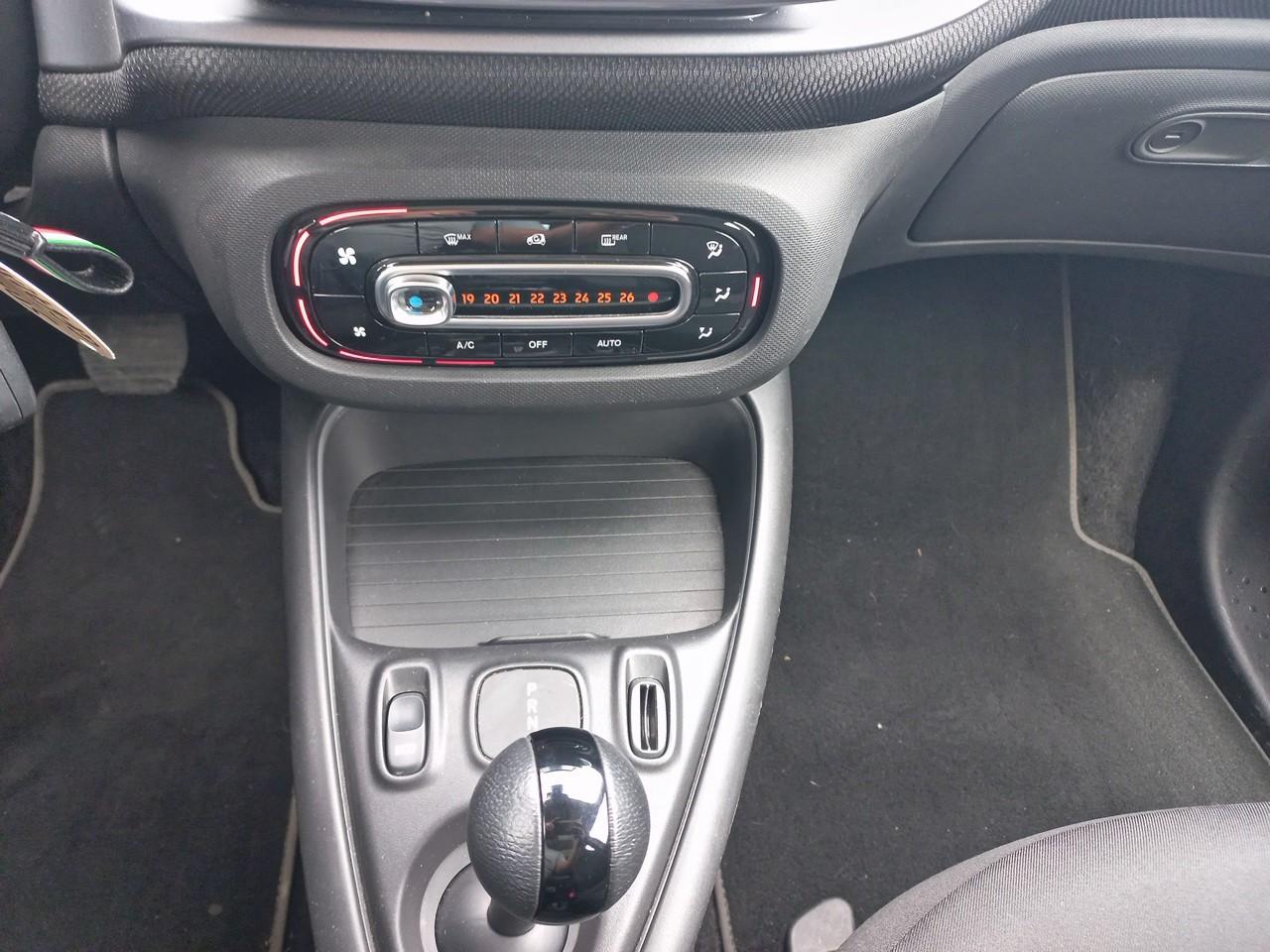 Smart Smart Forfour usata, con airbag per le ginocchia conducente