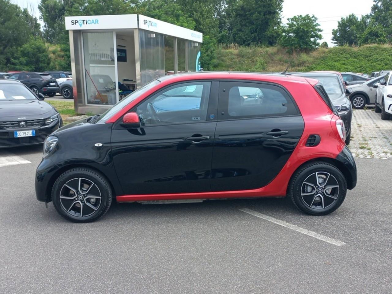 Smart Smart Forfour usata, con cinture sicurezza ant. conducente e passeggero con pretensionatori e reg. in altezza