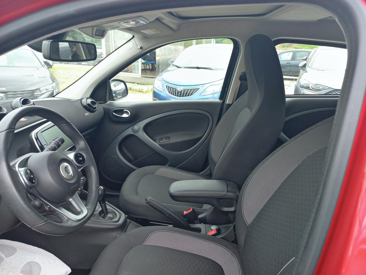 Smart Smart Forfour usata, con comandi media touch screen