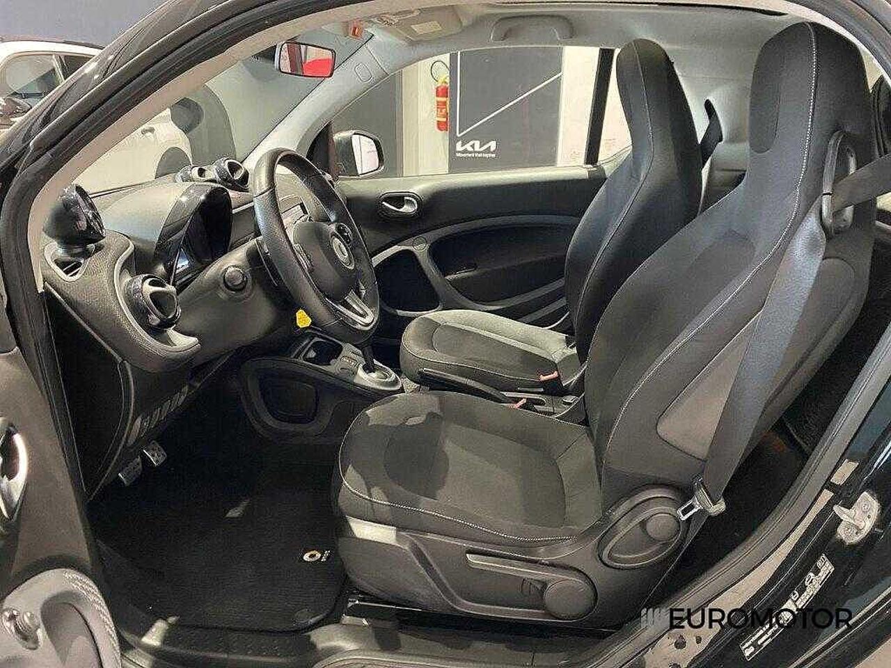 Smart Smart Fortwo usata, con bracciolo porta oggetti
