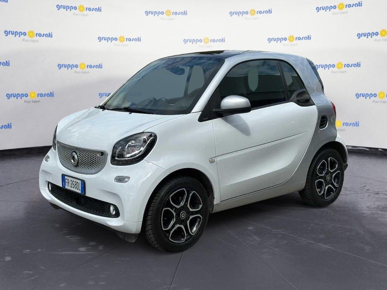 Smart Smart Fortwo FORTWO III 2015 1.0 Passion 71cv twinamic my18