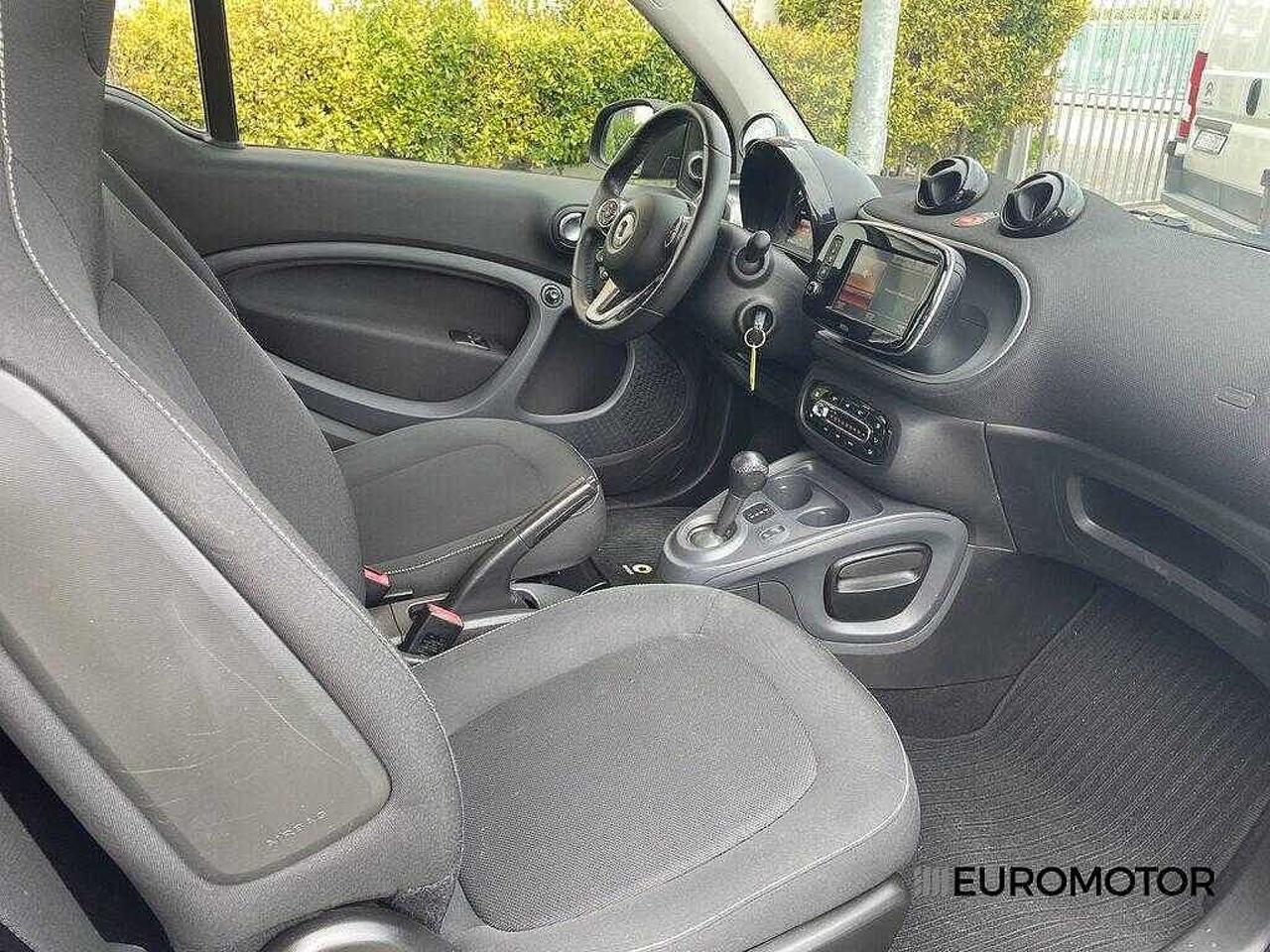Smart Smart Fortwo usata, con luci diurne a led