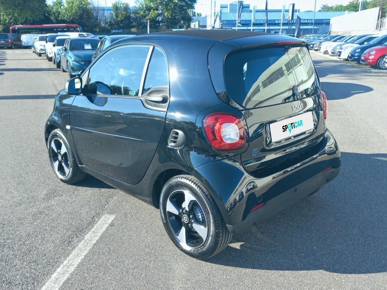 Smart Smart Fortwo usata, con comandi audio al volante