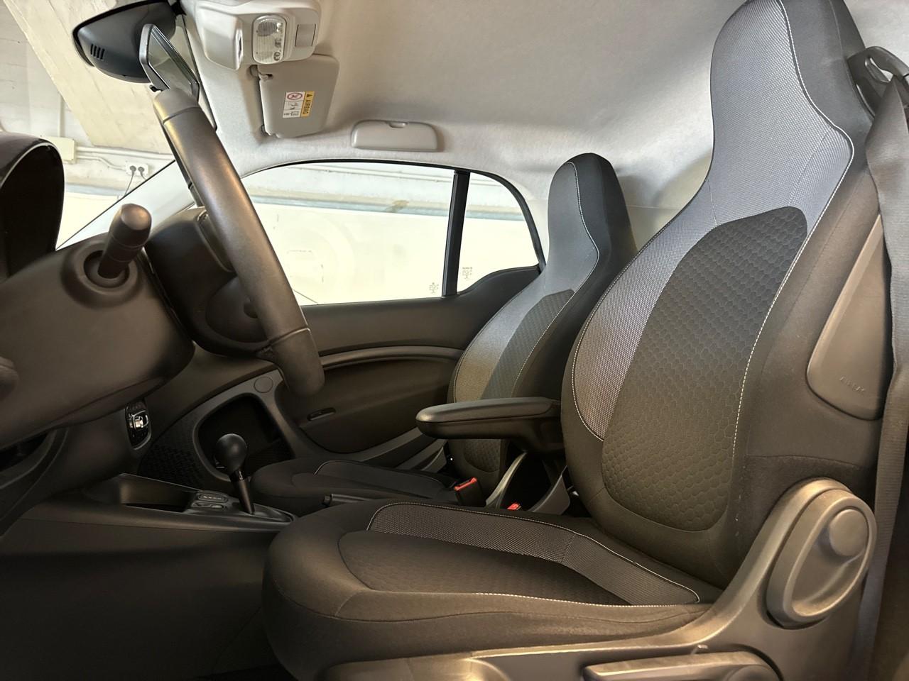 Smart Smart Fortwo usata, con comandi apps