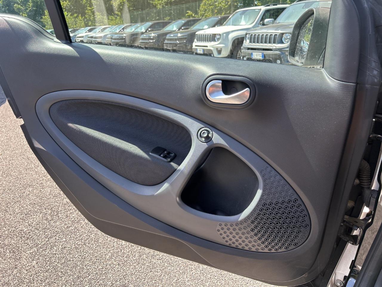 Smart Smart Fortwo usata, con start/stop automatico