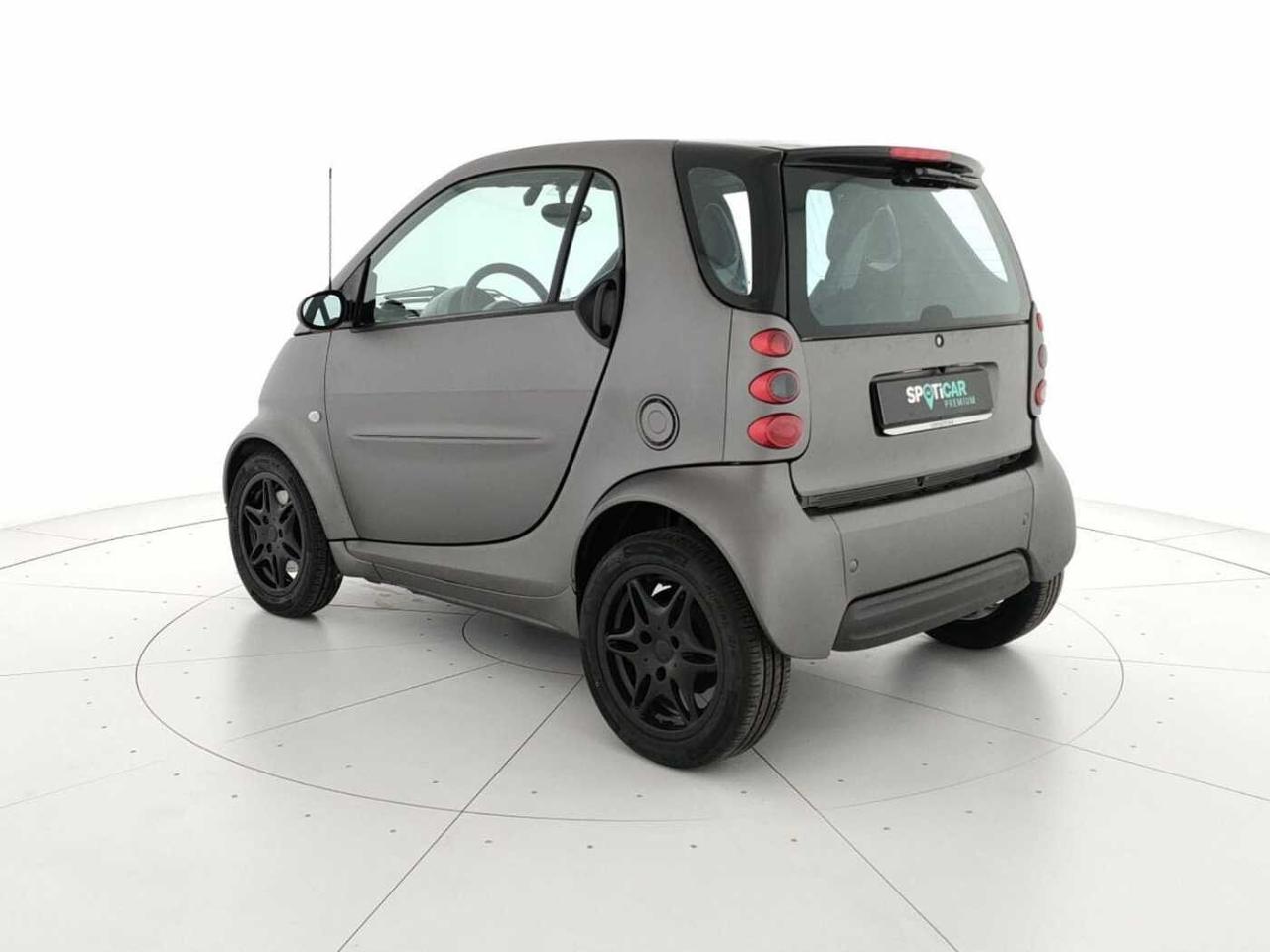 Smart Smart Fortwo usata, con retrovisore destro