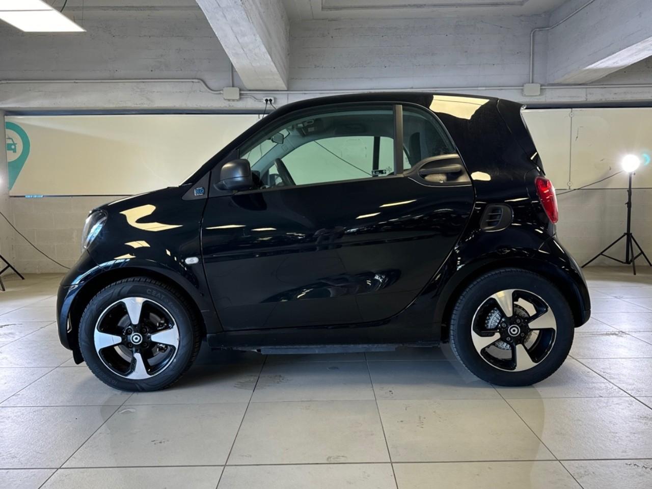 Smart Smart Fortwo usata, con comandi audio al volante