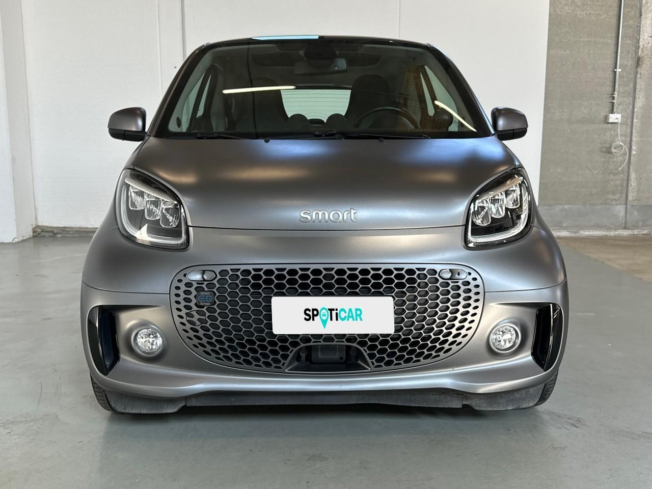Smart Smart Fortwo usata, con aria condizionata controllata a distanza via internet e via telefono