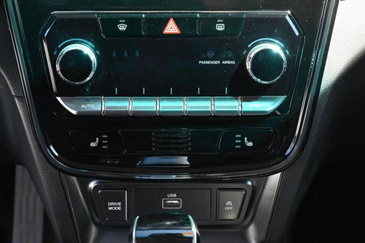Ssangyong Ssangyong Tivoli usata, con chiusura centralizzata