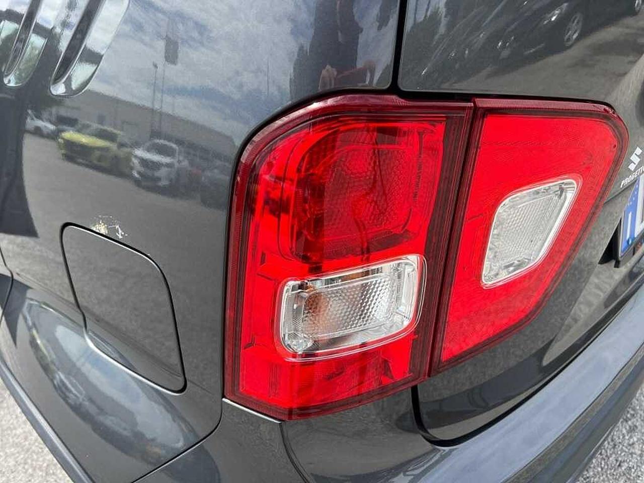Suzuki Suzuki Ignis usata, con luci diurne