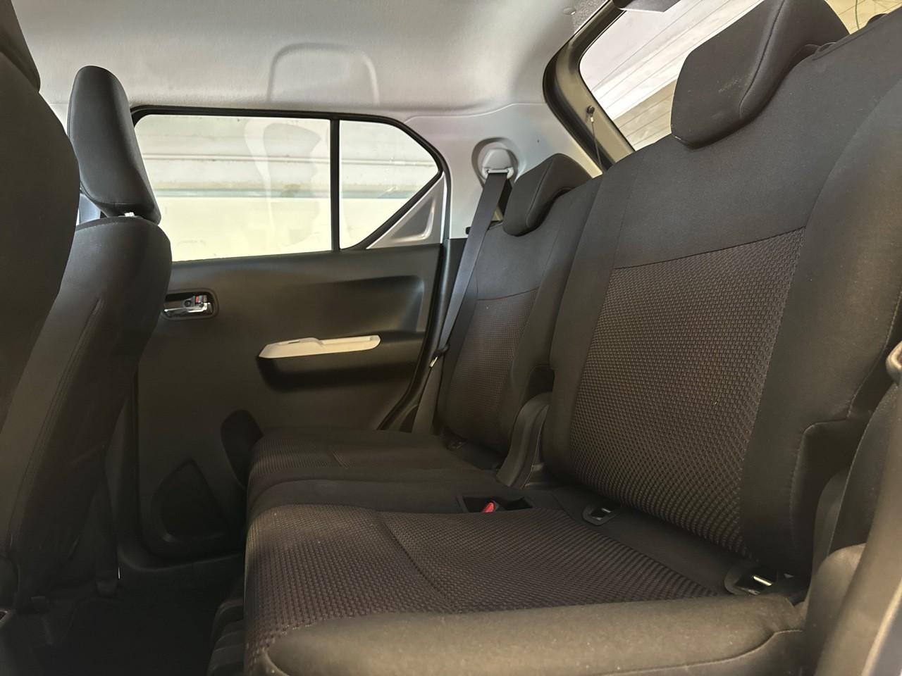 Suzuki Suzuki Ignis usata, con 2 poggiatesta sedili ant. e sedili post. , con reg. in altezza