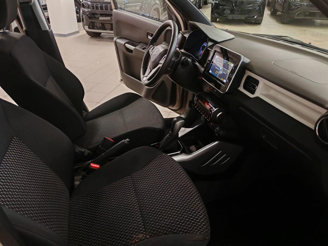 Suzuki Suzuki Ignis usata, con luci diurne