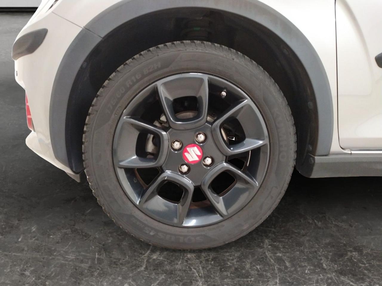 Suzuki Suzuki Ignis usata 24