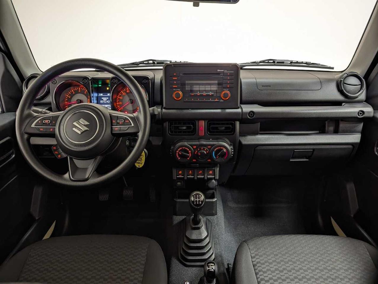 Suzuki Suzuki Jimny usata, con bluetooth