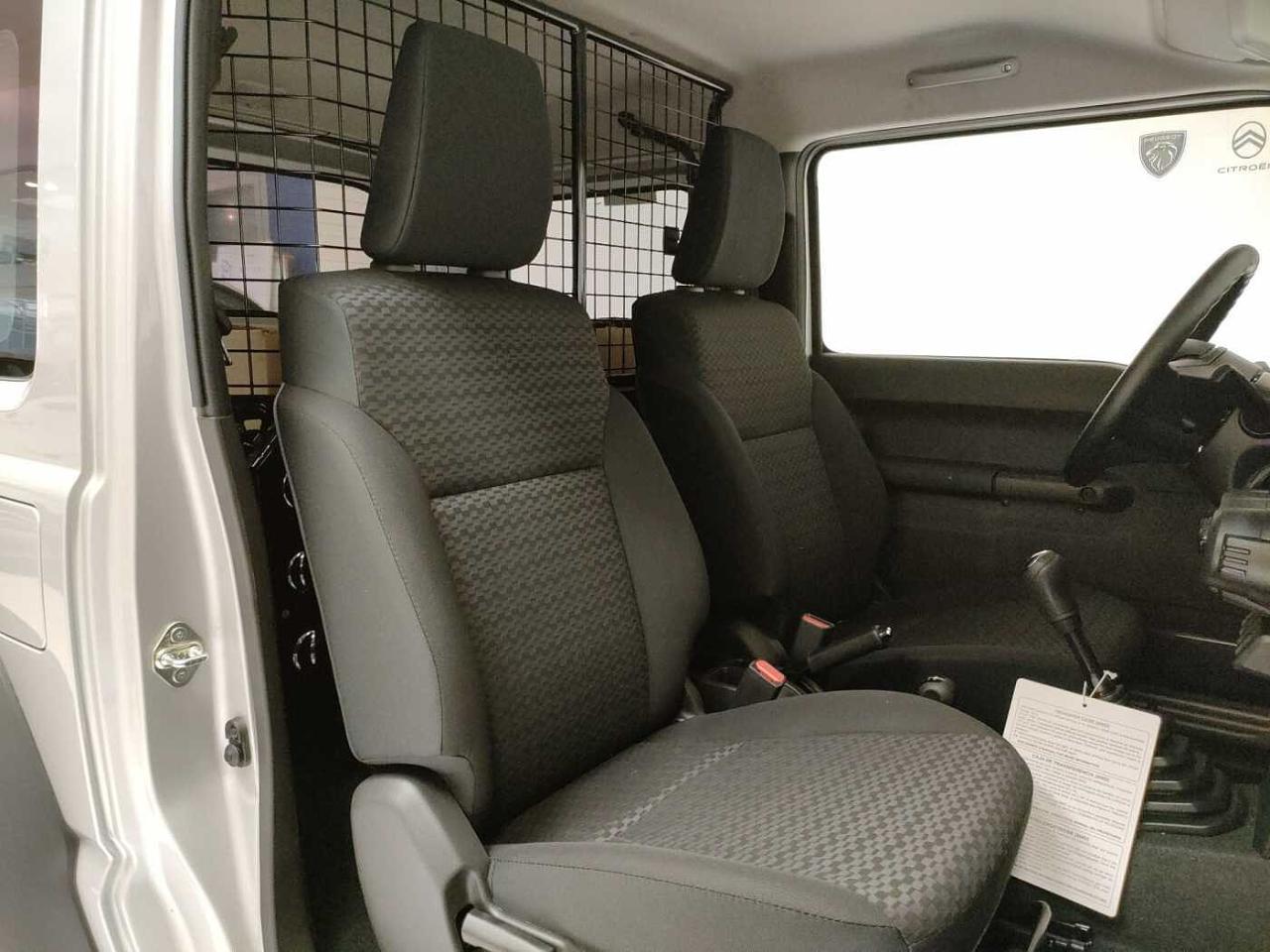 Suzuki Suzuki Jimny usata, con 4 cilindri