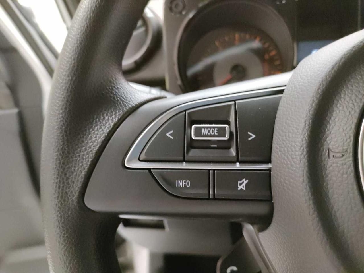 Suzuki Suzuki Jimny usata, con bluetooth