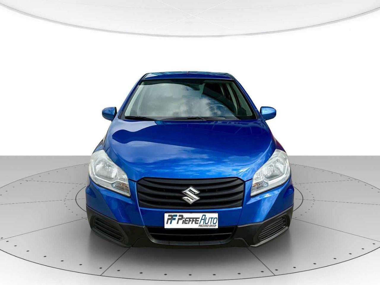 Suzuki Suzuki S-Cross usata, con bracciolo porta oggetti