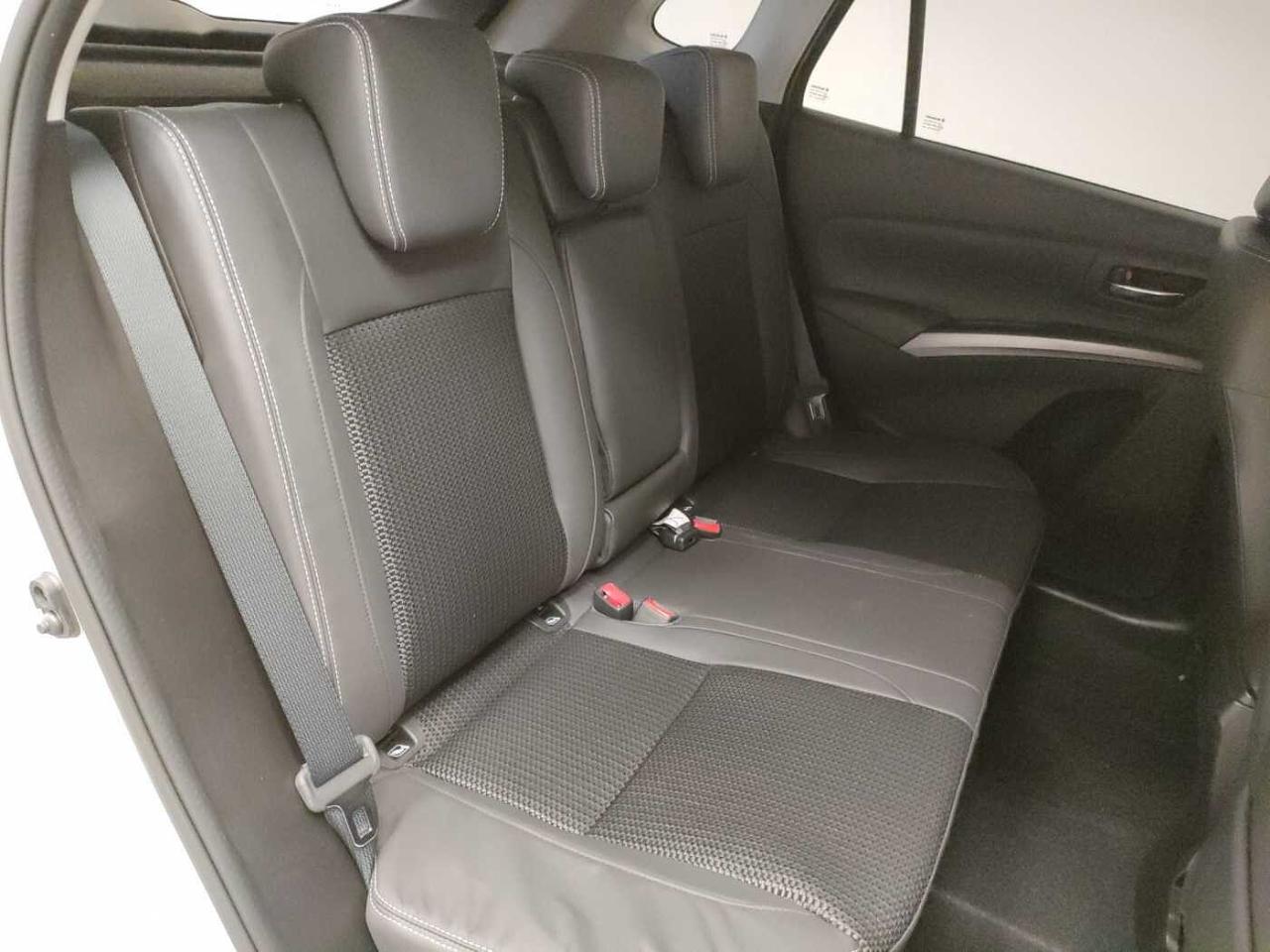 Suzuki Suzuki S-Cross usata, con 5500