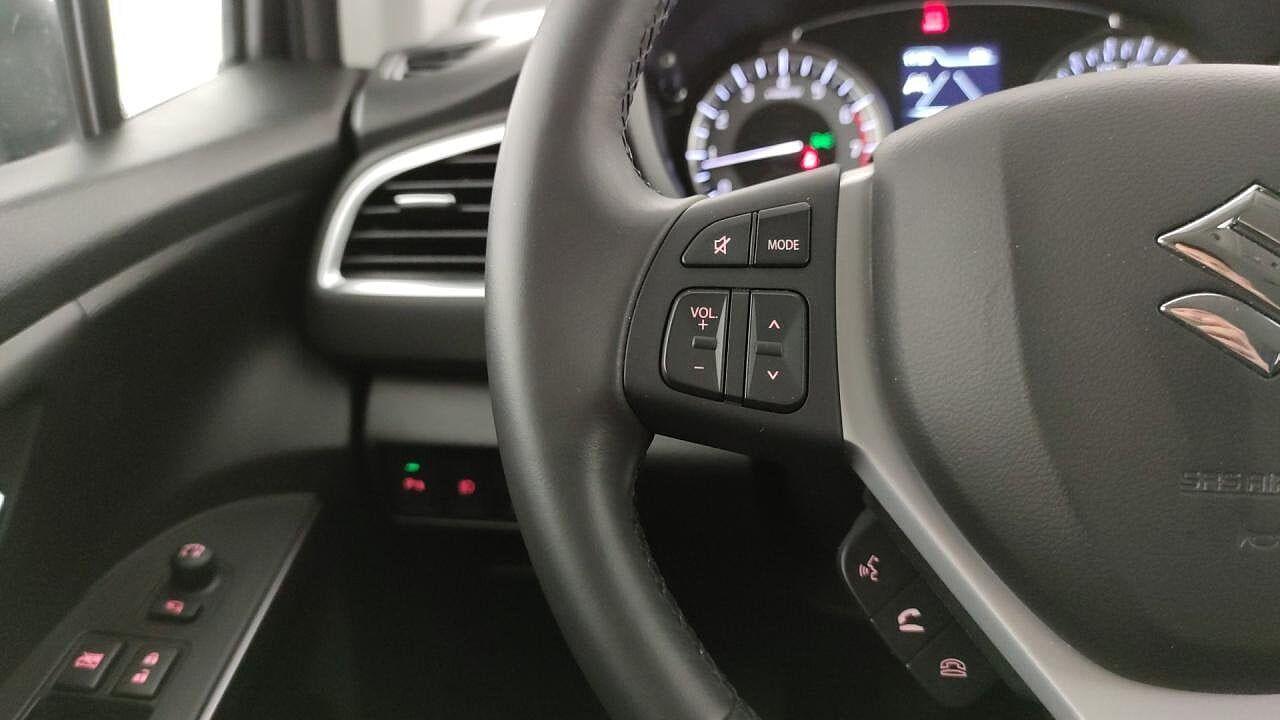 Suzuki Suzuki S-Cross usata 8