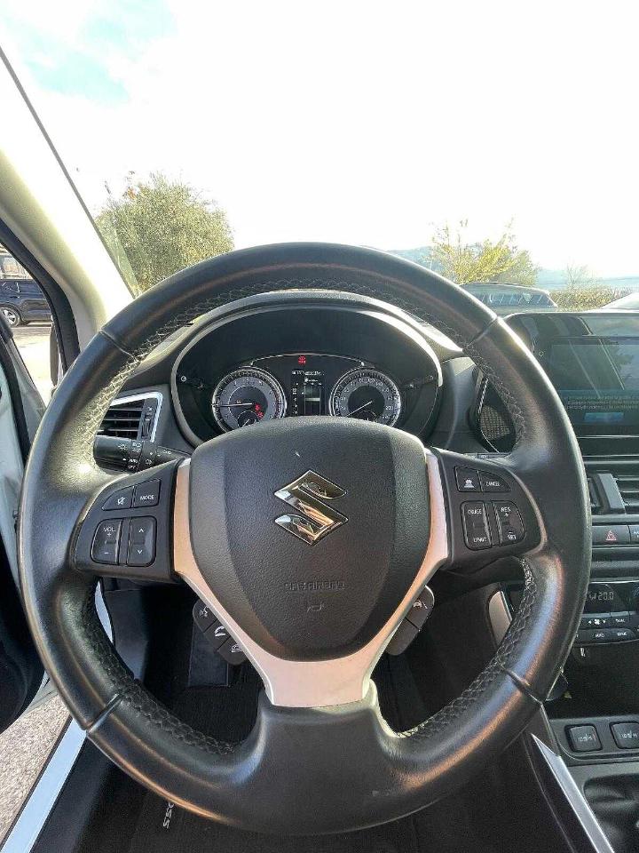 Suzuki Suzuki S-Cross usata 4
