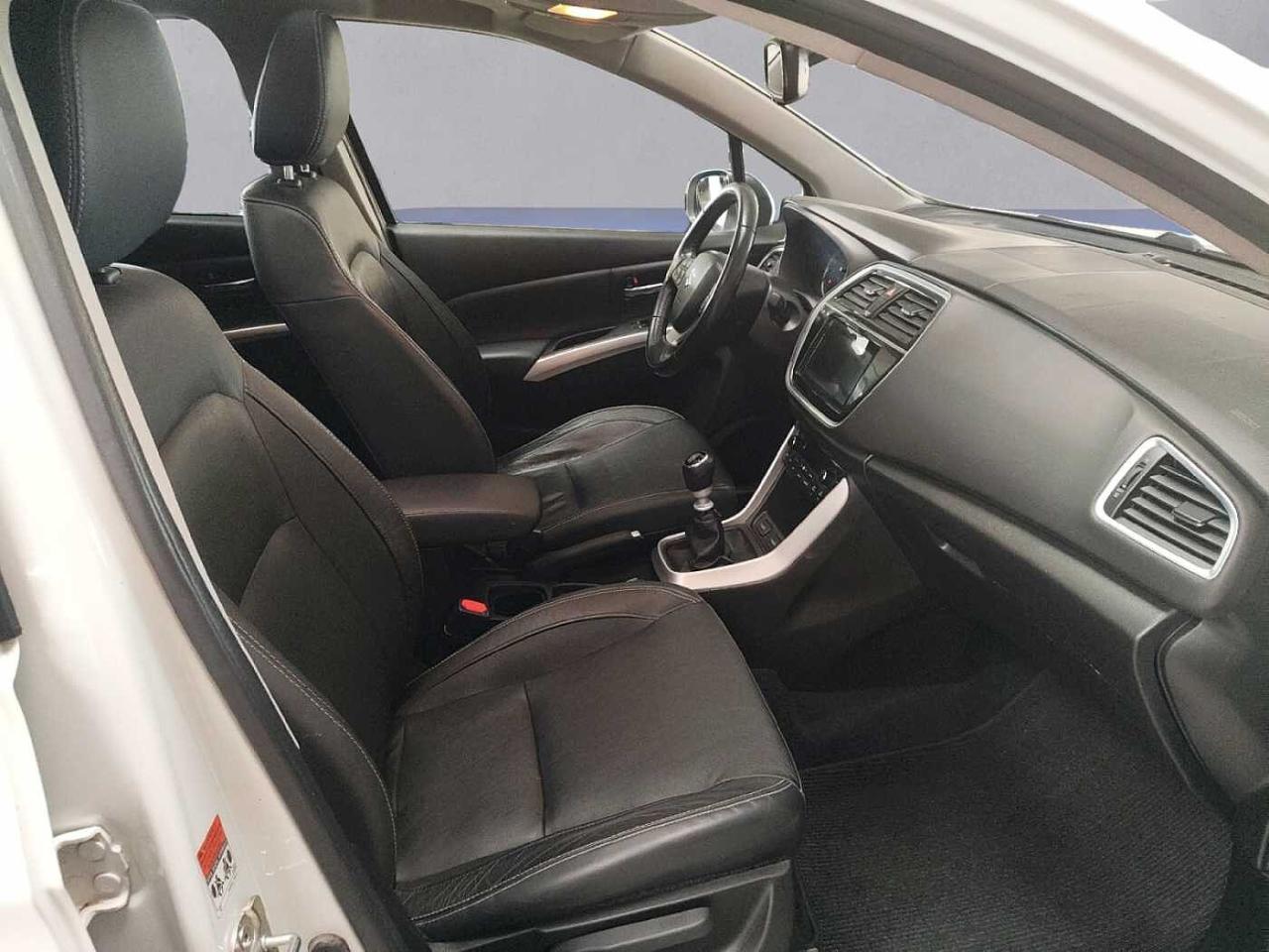 Suzuki Suzuki S-Cross usata 5