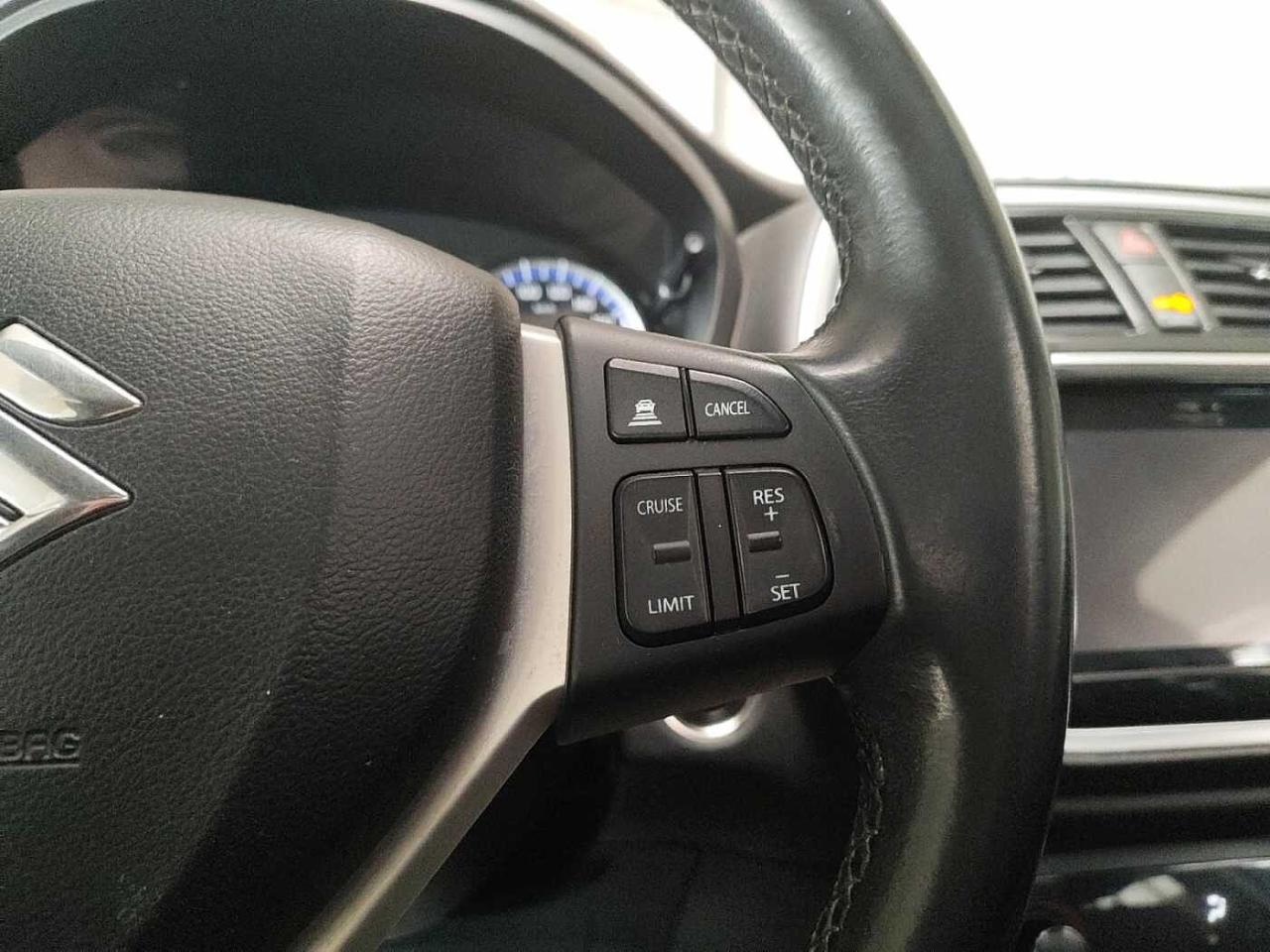 Suzuki Suzuki S-Cross usata 8