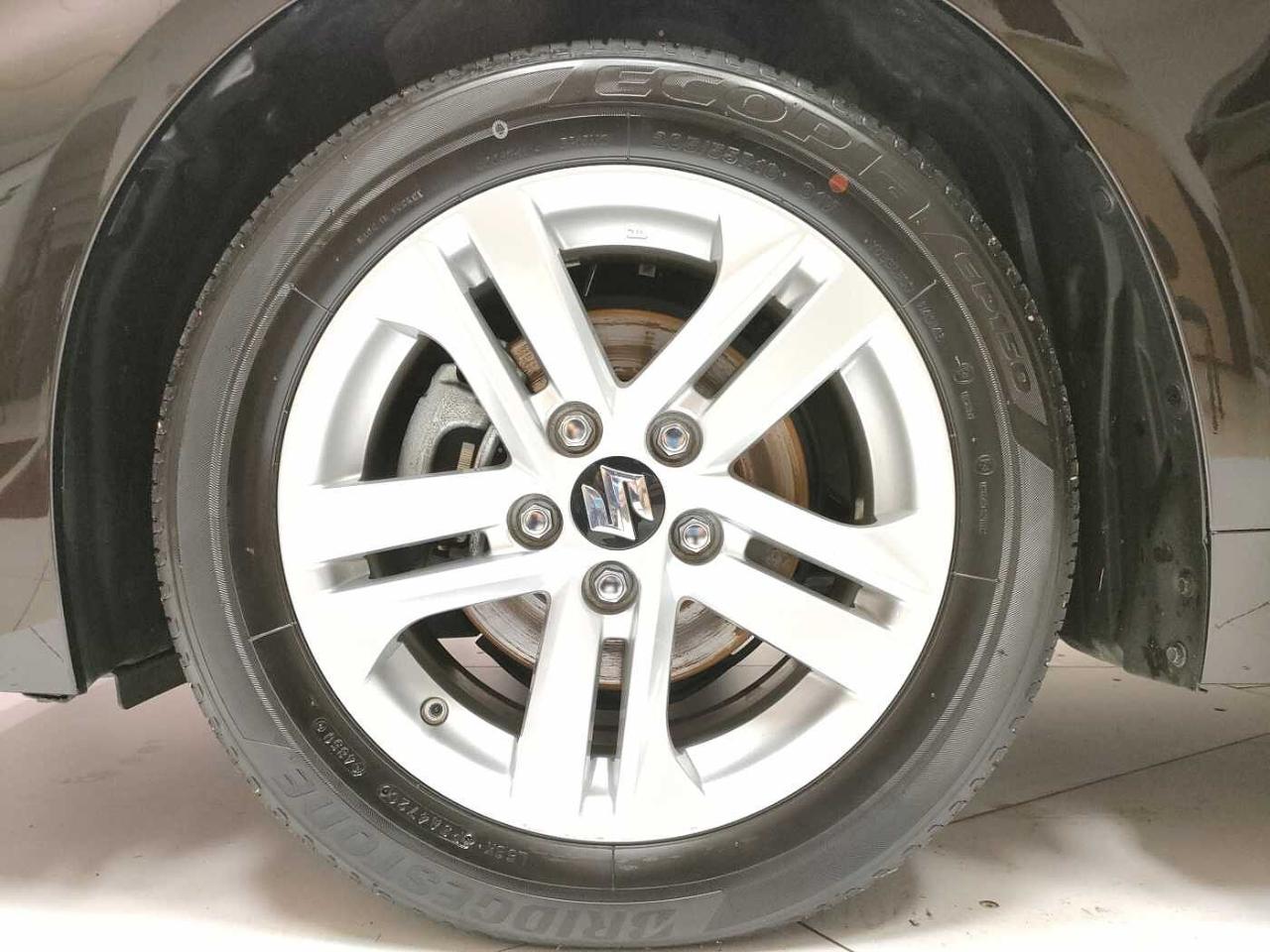 Suzuki Suzuki Swace usata, con bracciolo porta oggetti