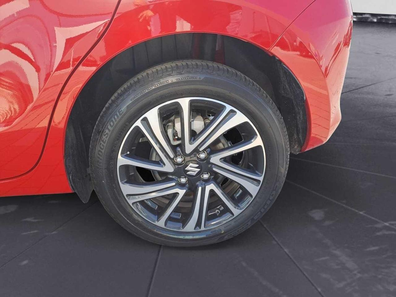 Suzuki Suzuki Swift usata, con assistente al cambio di corsia