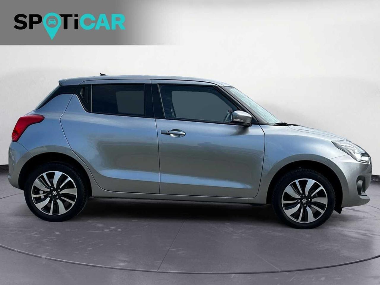 Suzuki Suzuki Swift usata, con cappelliera e pianale bagagliaio con luce di cortesia